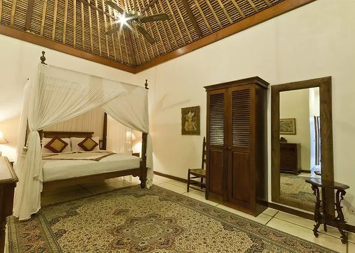 Bugis Villa